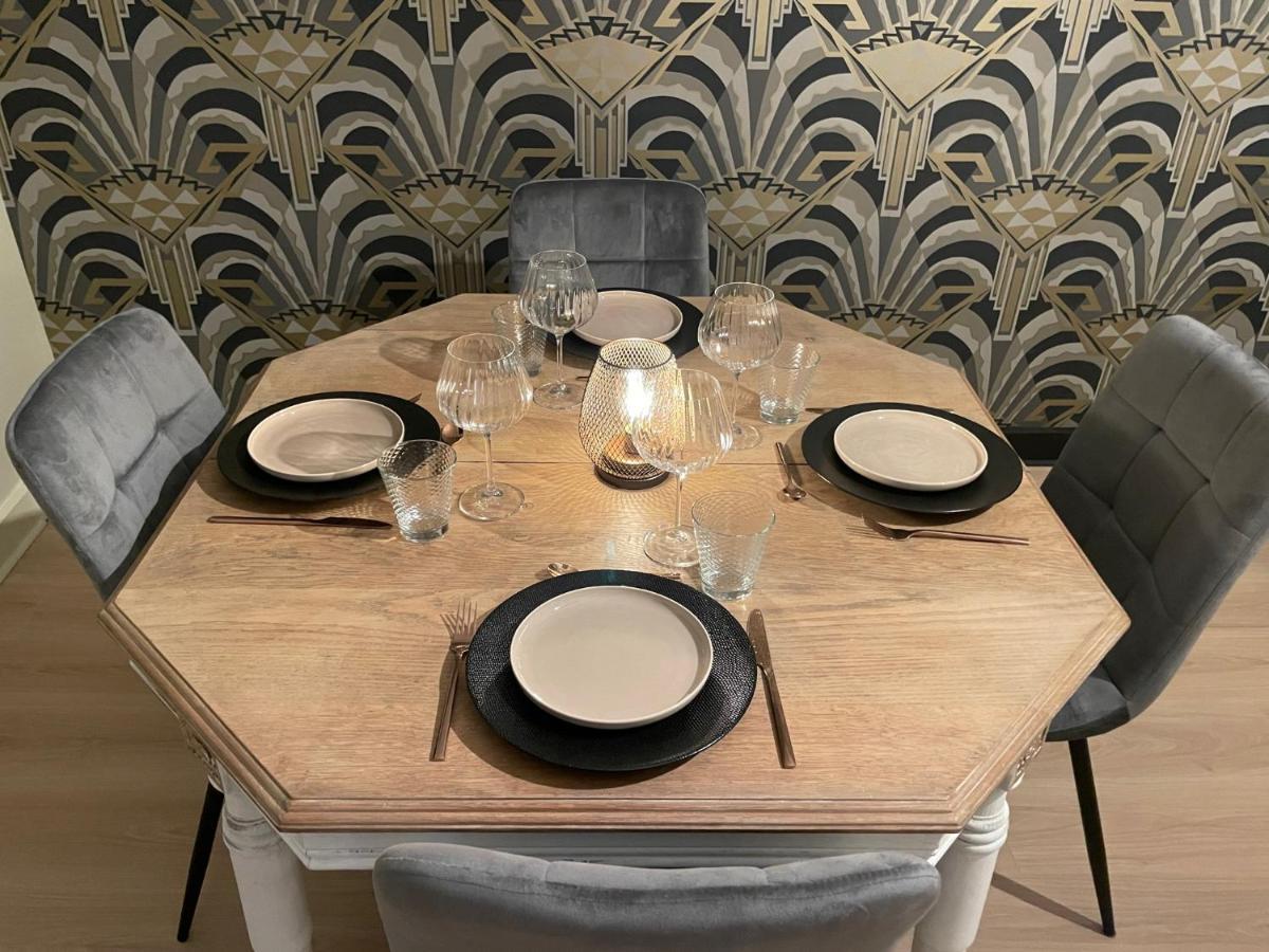 Appartement De Charme Au Pied De La Basilique Saint Remi ランス エクステリア 写真